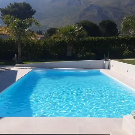 Eucalipto New Private Pool Villa *