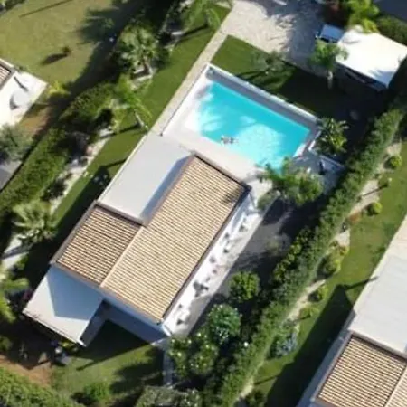 Eucalipto New Private Pool Villa *